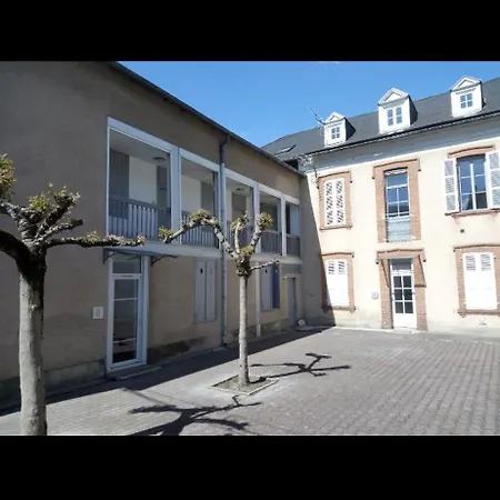 Petit Gare Sncf 公寓 塔布